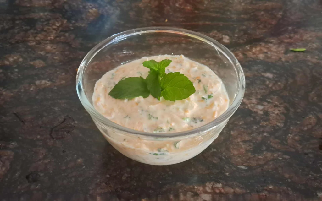 Curd Salad Without Tempering